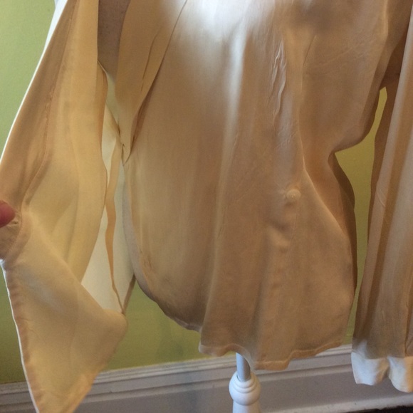 Dana Buchman Cream Wrap Silk Long Sleeve Top Sz 4 - Picture 9 of 12